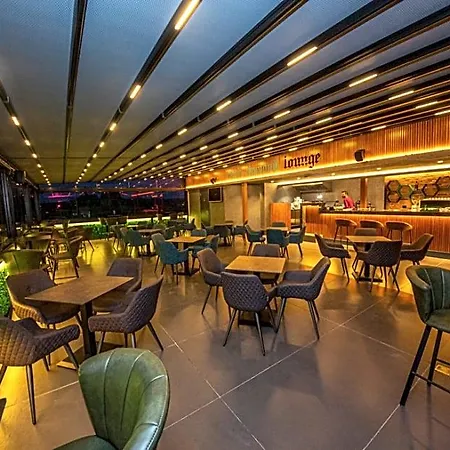 Black Diamond 4* Tirana